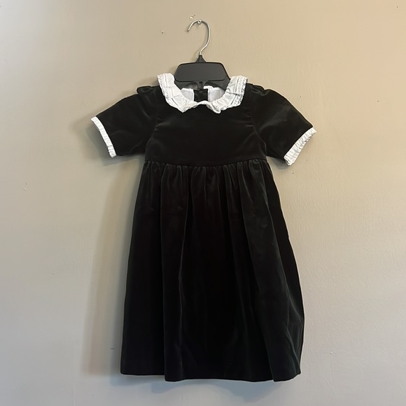 Edgehill Collection Velvet Dress With Lace - Picture 3 of 10
